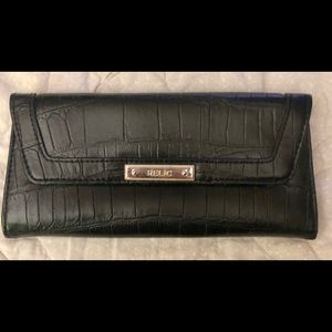 Relic leather wallet